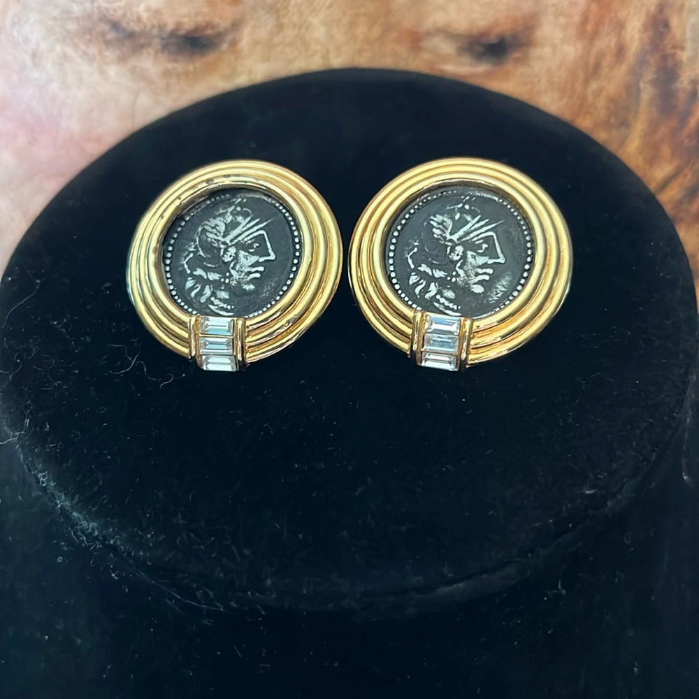 TAT Roman Coin Replica Pierce Earrings Vintage